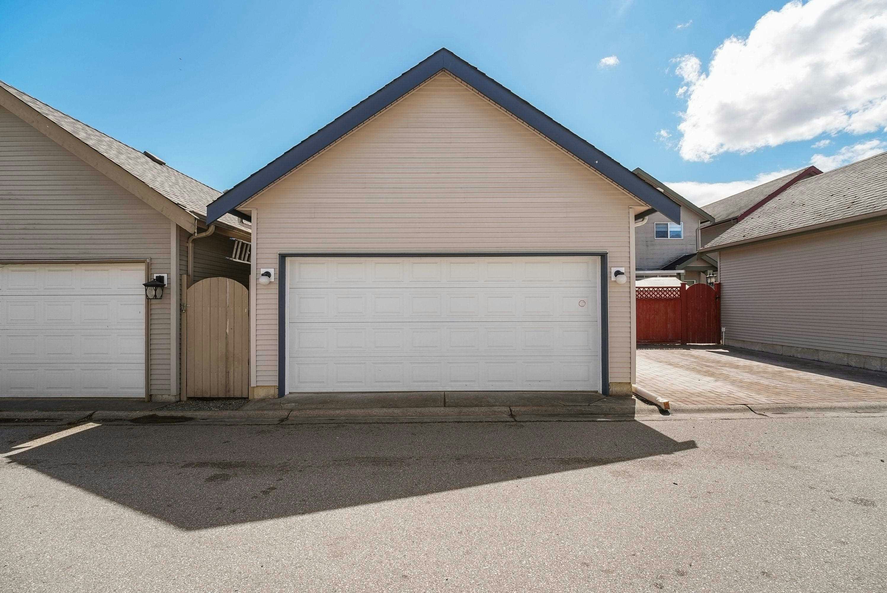 19455 66 Avenue, Surrey, BC, V4N 0C3 - 30