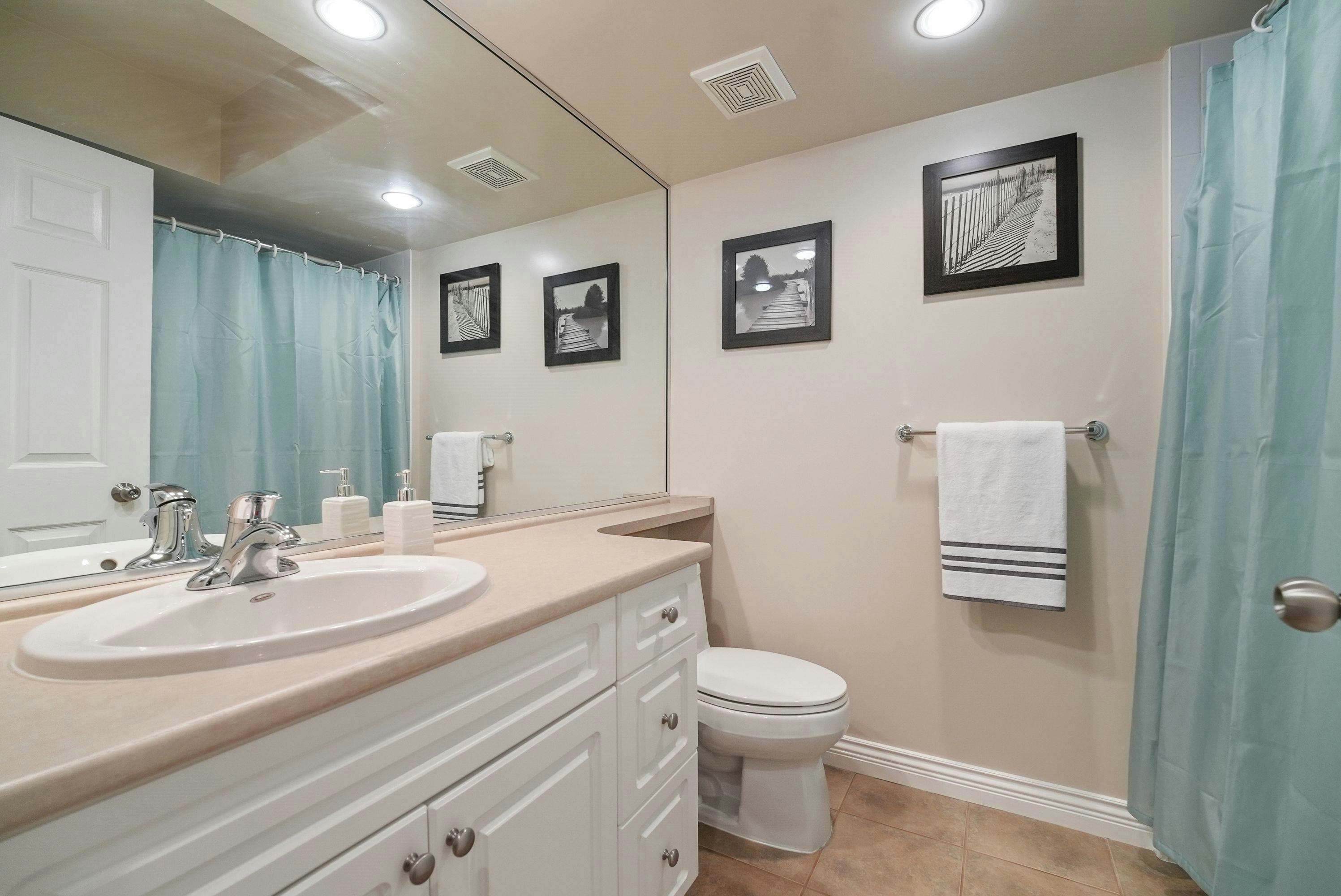19455 66 Avenue, Surrey, BC, V4N 0C3 - 25
