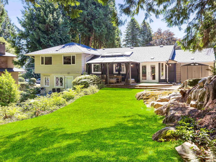 3965 Viewridge Place, West Vancouver, BC, V7V 3K7 - 3
