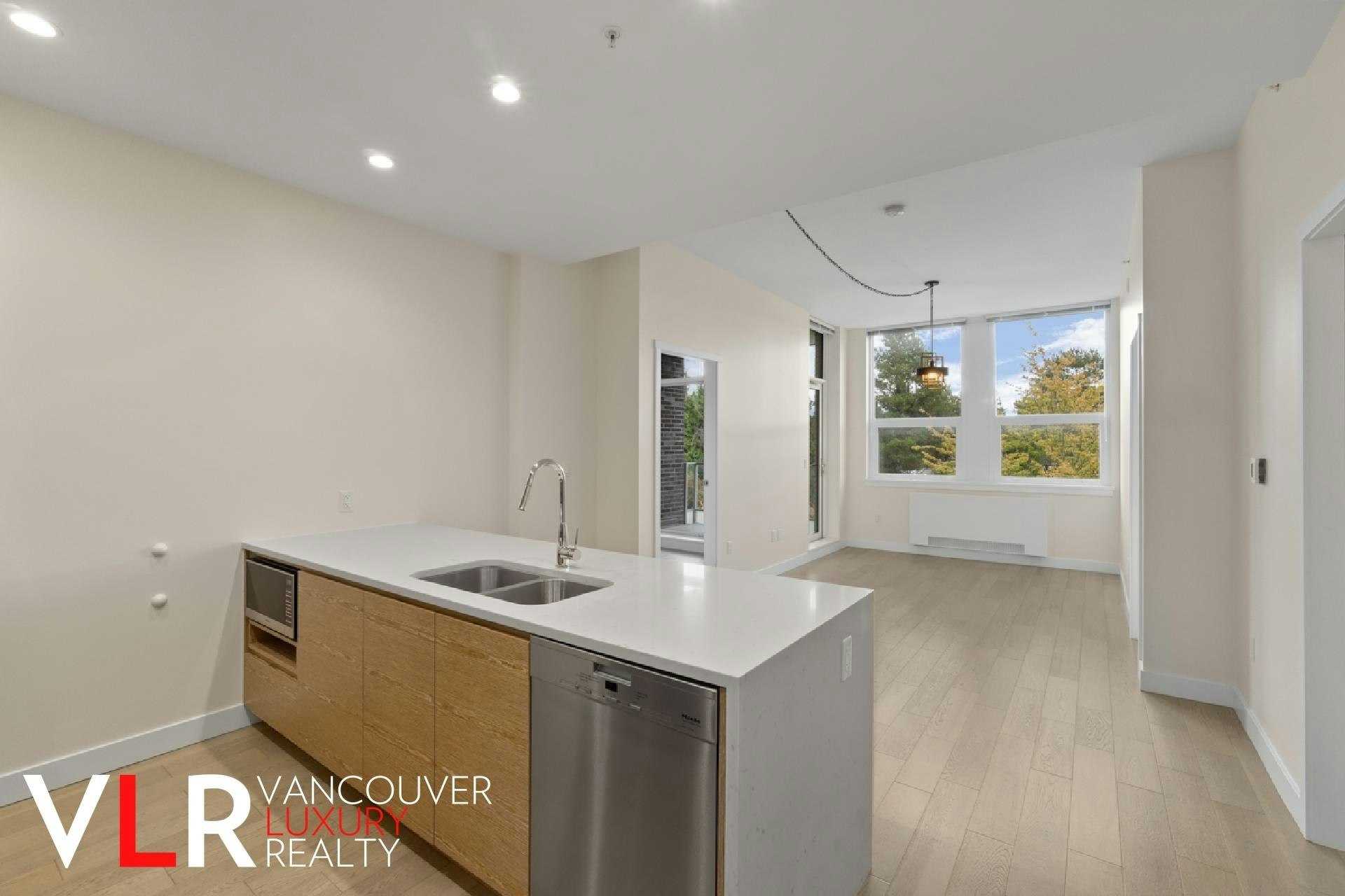 303-6733 Cambie Street, Vancouver, BC, V6P 3H1 - 3