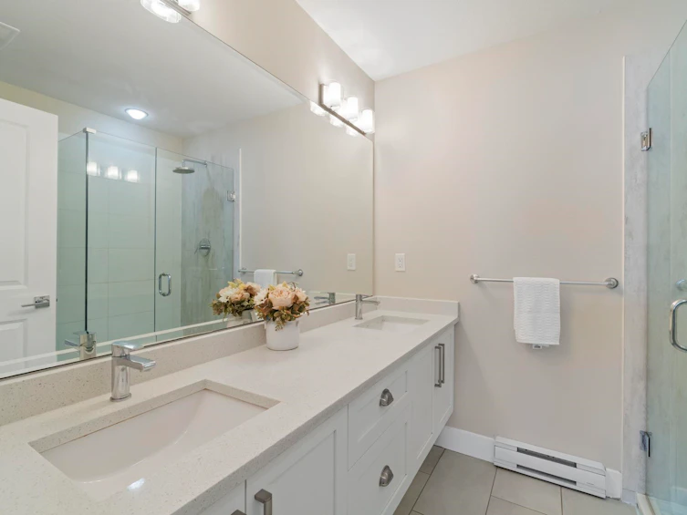 110-20498 82 Avenue, Langley, BC, V2Y 0V1 - 20