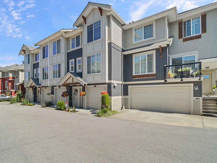110-20498 82 Avenue, Langley, BC, V2Y 0V1