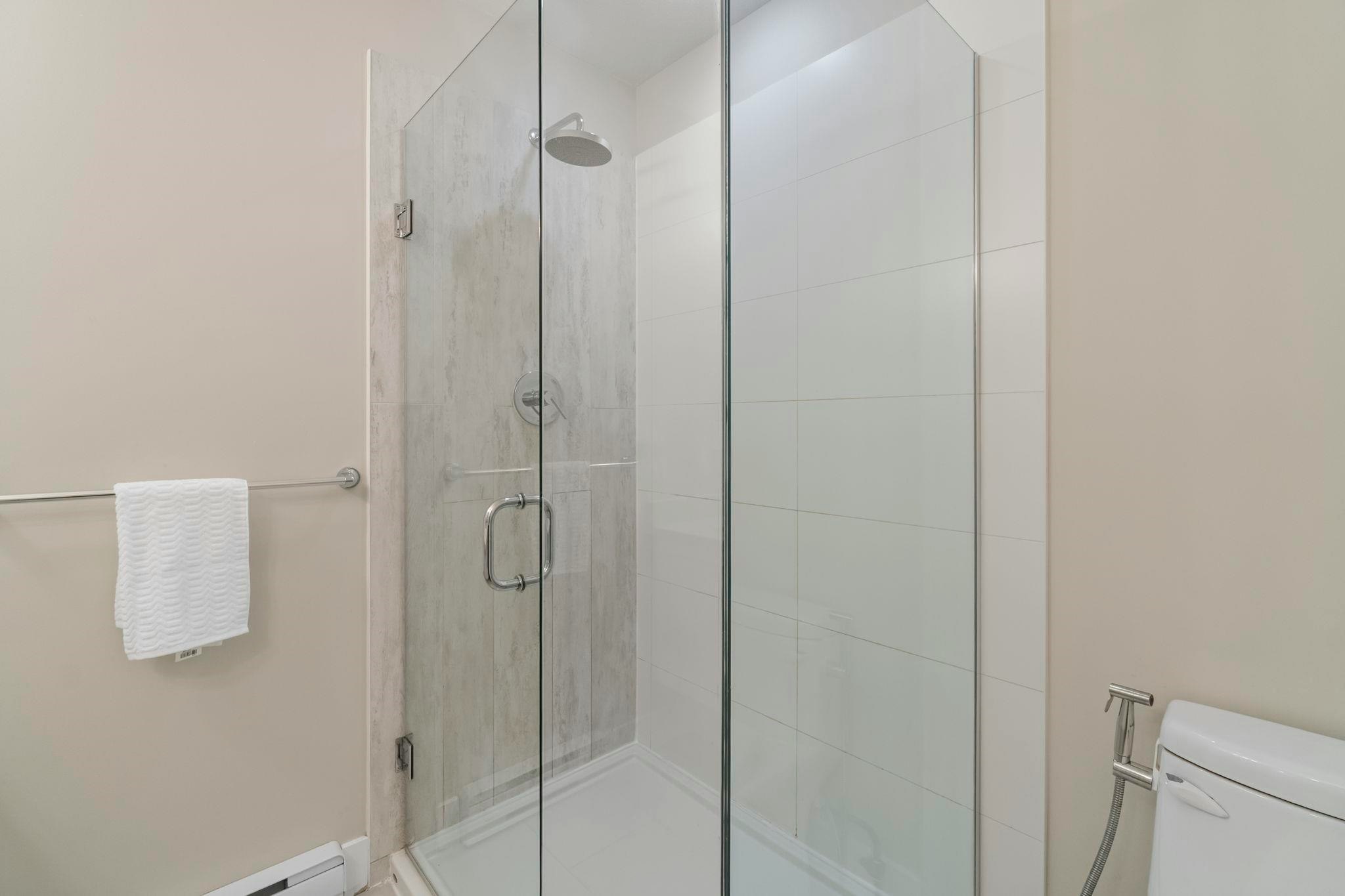 110-20498 82 Avenue, Langley, BC, V2Y 0V1 - 21