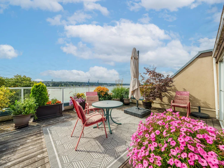 409-5 K De K Court, New Westminster, BC, V3M 6B6