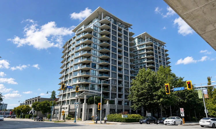 1505-5811 No. 3 Road