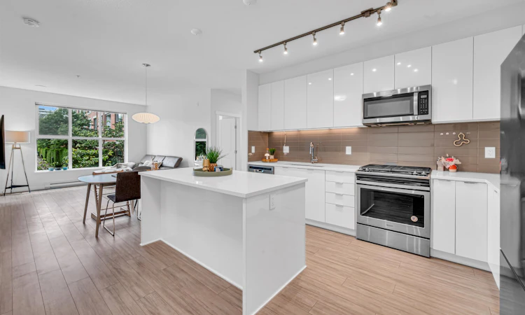A205-8150 207 Street