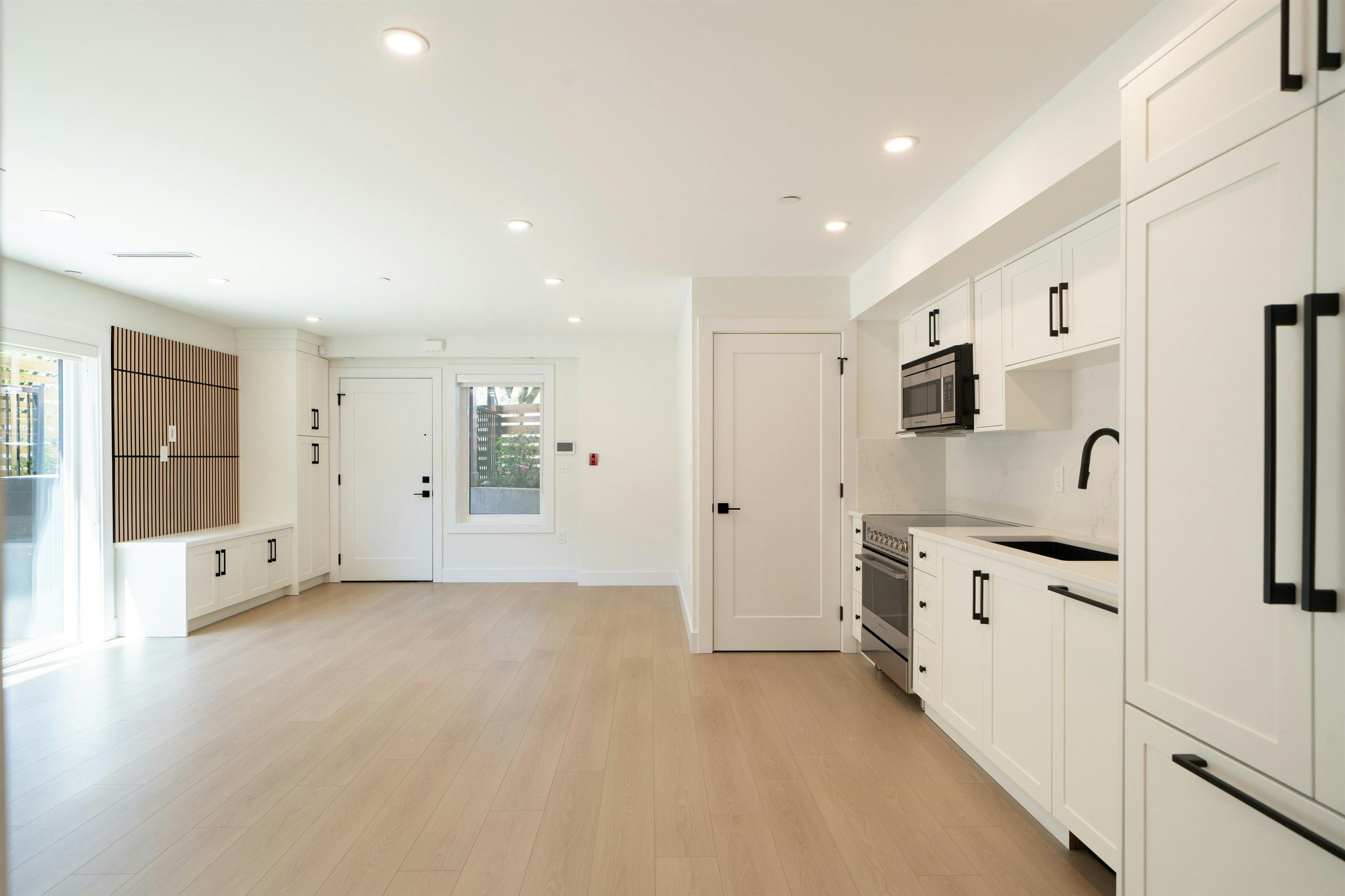 4832 Duchess Street, Vancouver, BC, V5R 3L6 - 5