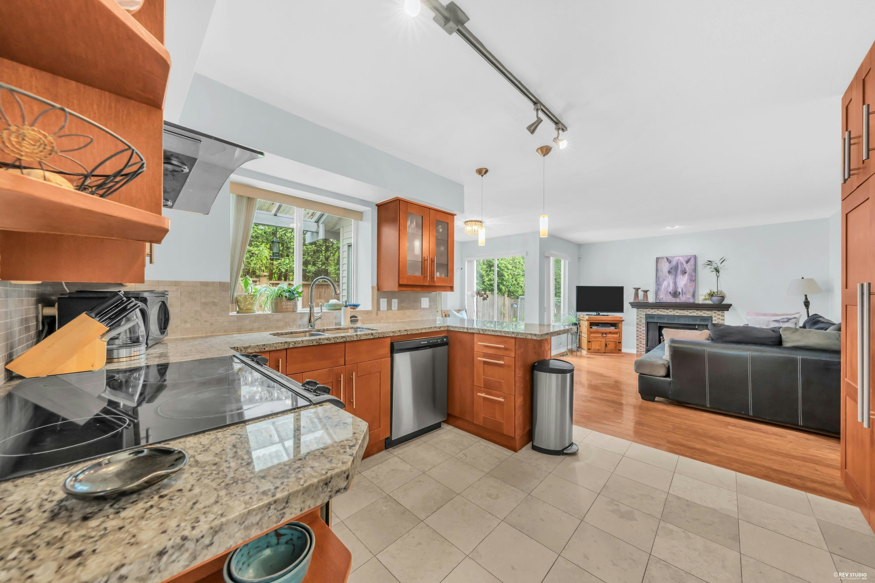 2939 Cliffrose Crescent, Coquitlam, BC, V3E 2T2 - 13