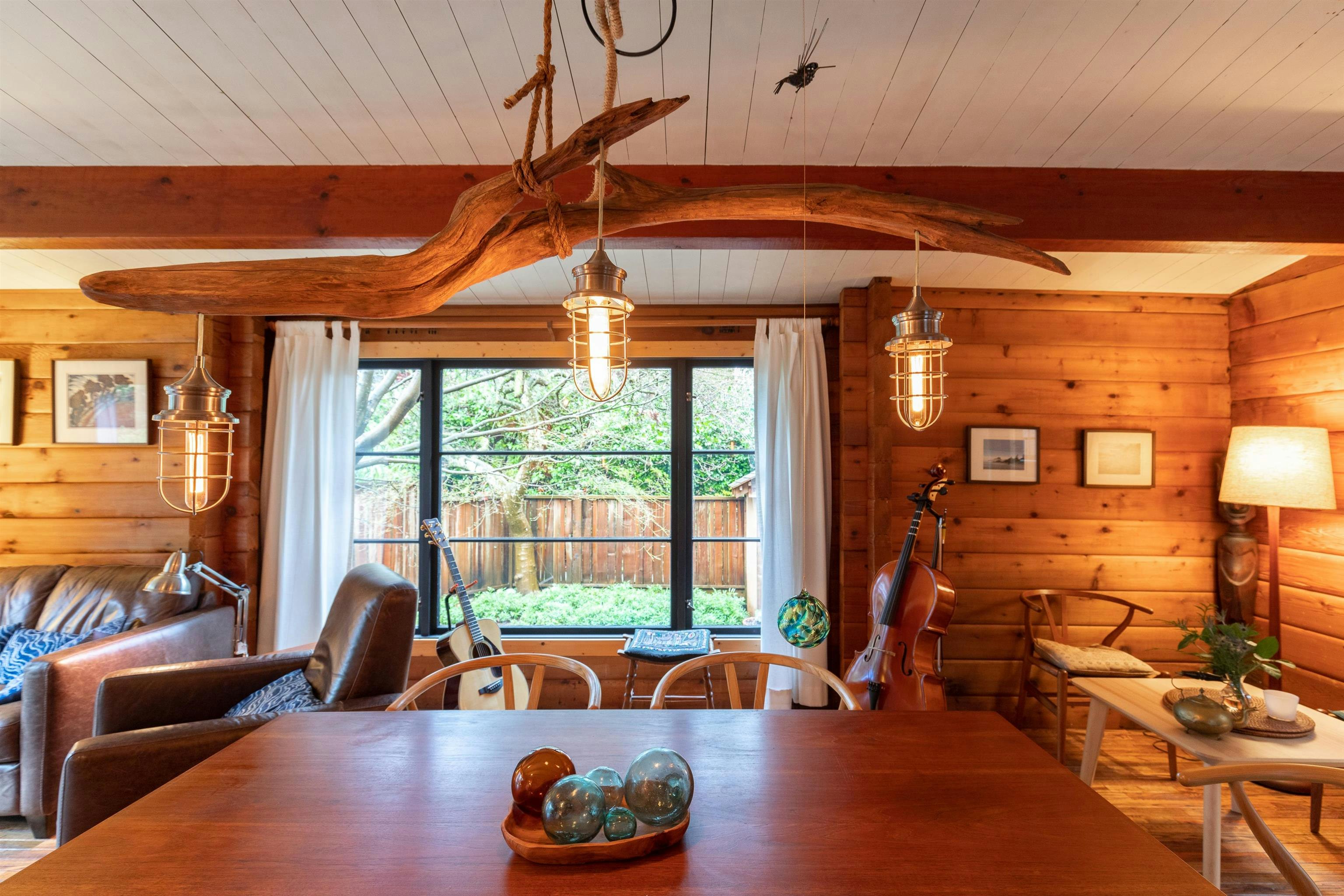5817 Eagle Island, West Vancouver, BC, V7W 1V6 - 5