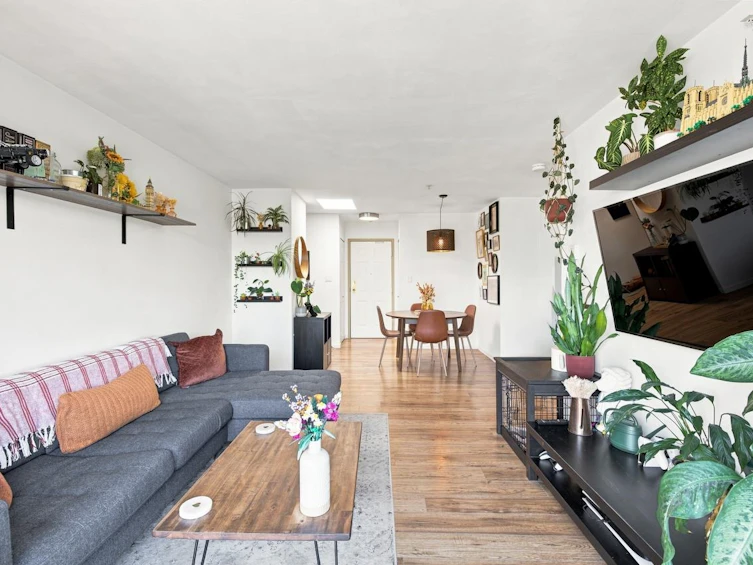 401-1099 E Broadway, Vancouver, BC, V5T 1Y5 - 6