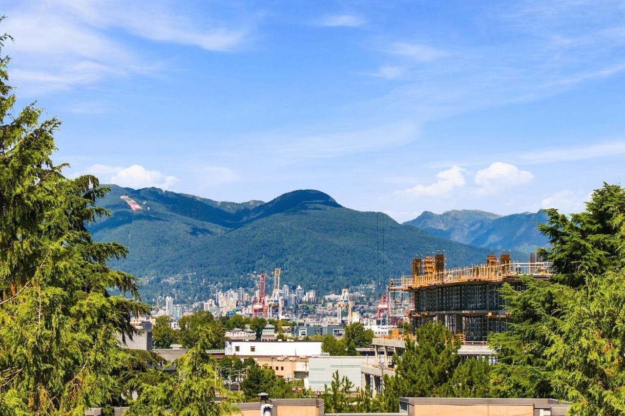 401-1099 E Broadway, Vancouver, BC, V5T 1Y5 - 17