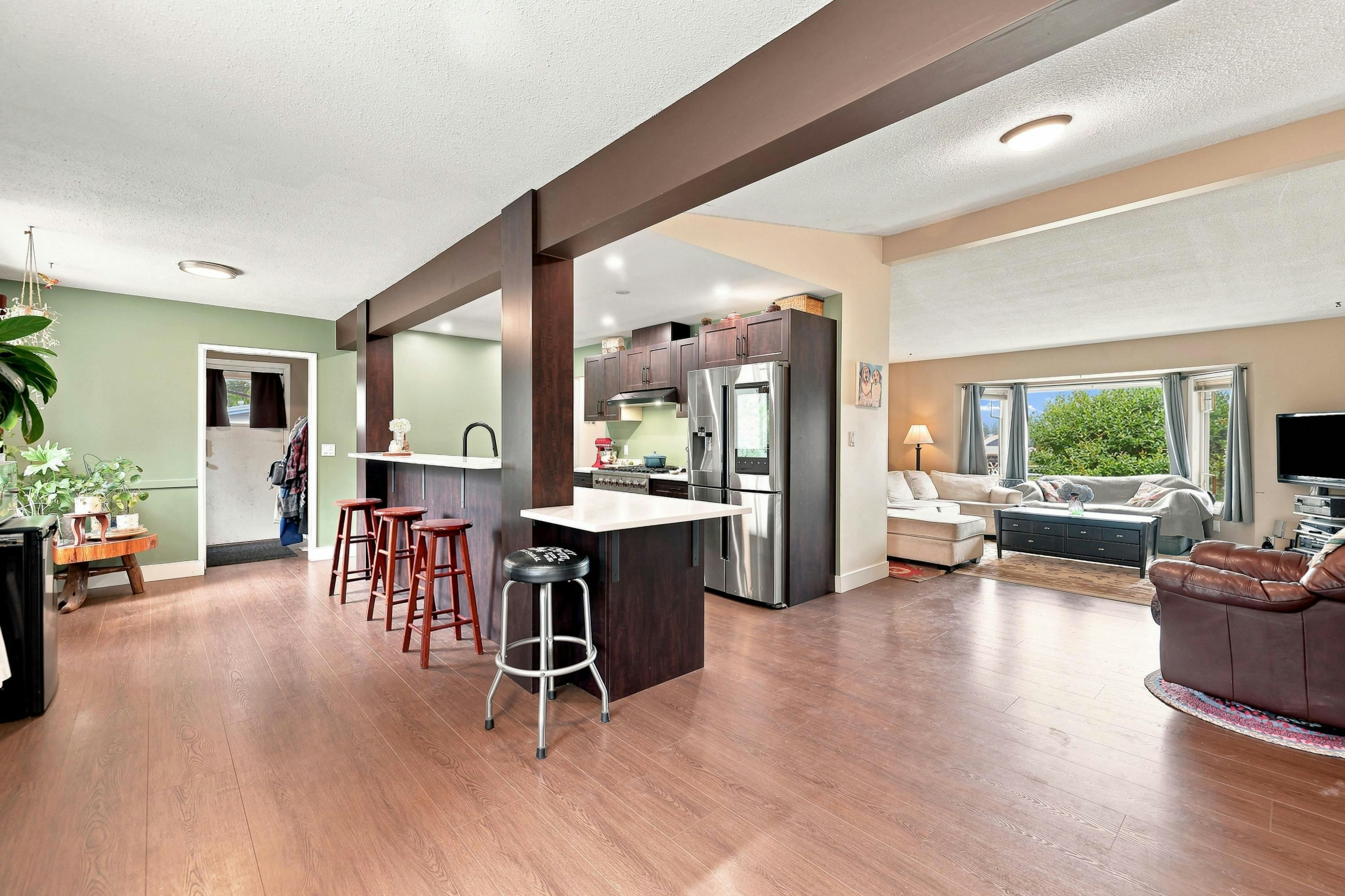 10425 Young Road - 5
