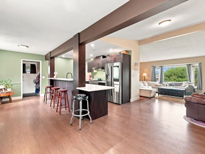 10425 Young Road - 5
