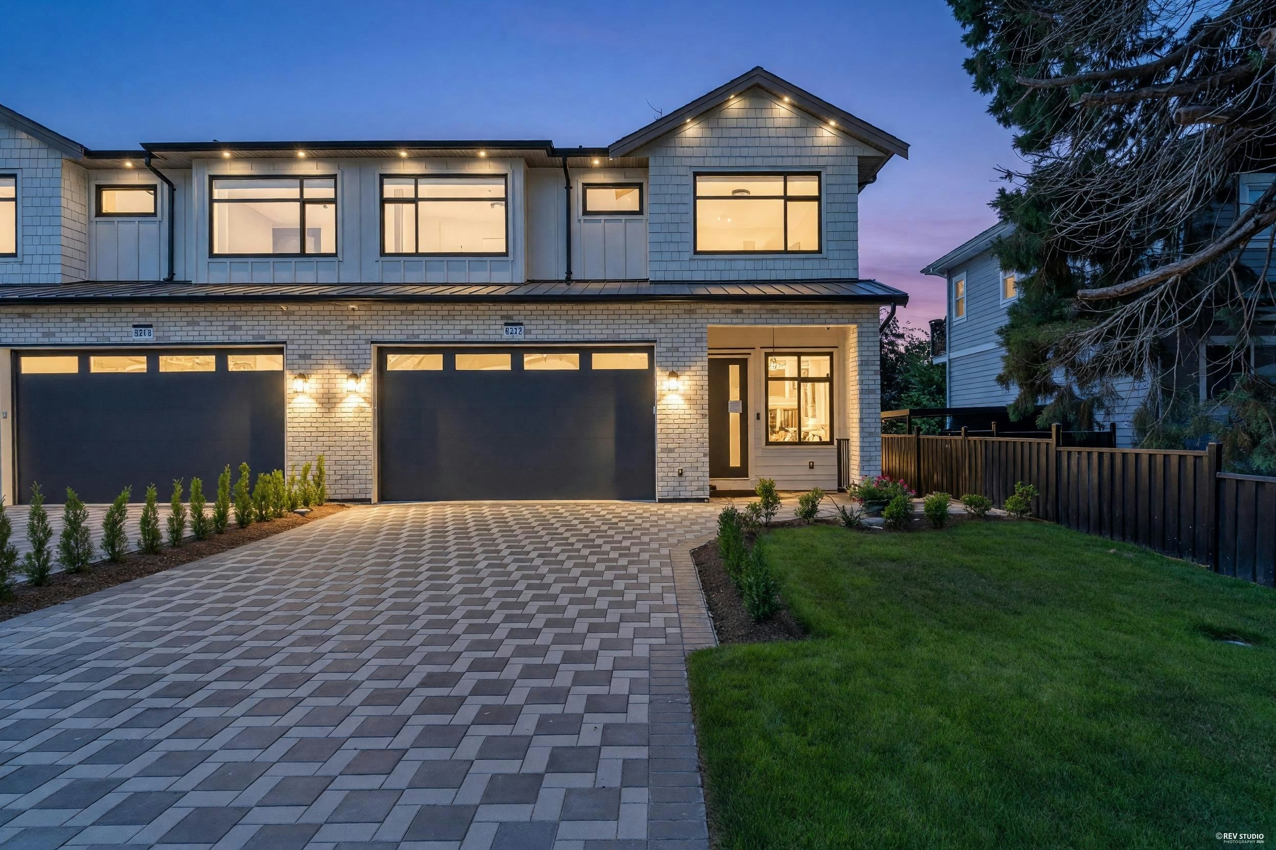 8221 111b Street, Delta, BC, V4C 4T2