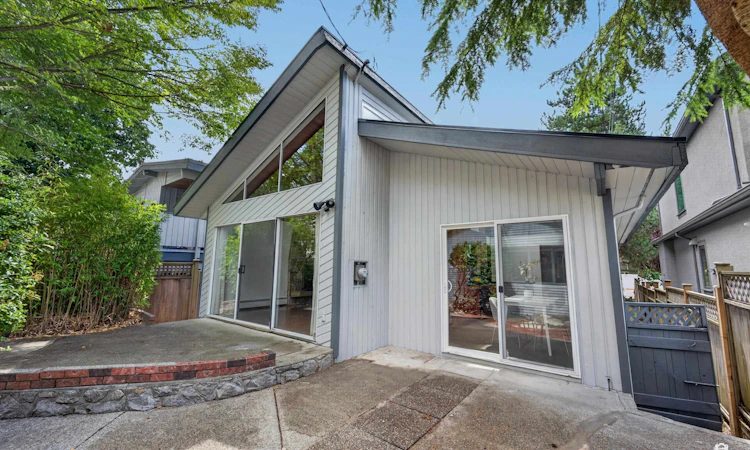 3771 W 30th Avenue