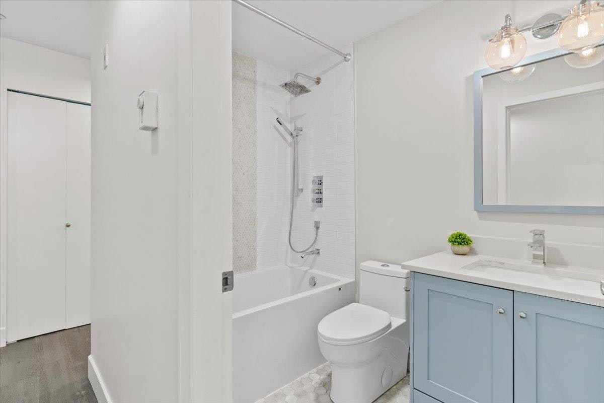 111-2688 Vine Street, Vancouver, BC, V6K 4T6 - 24