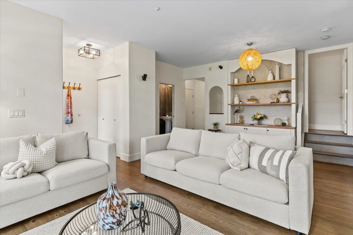 111-2688 Vine Street, Vancouver, BC, V6K 4T6 - 4