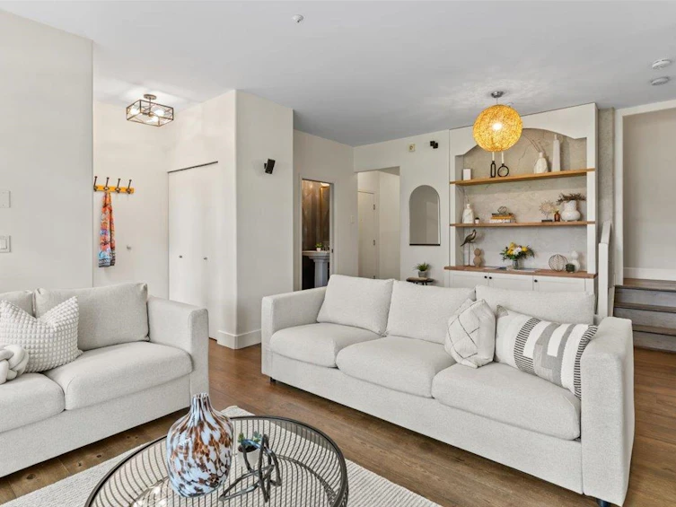 111-2688 Vine Street, Vancouver, BC, V6K 4T6 - 4