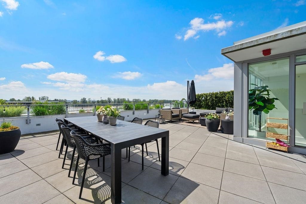 607-3438 Sawmill Crescent - 2