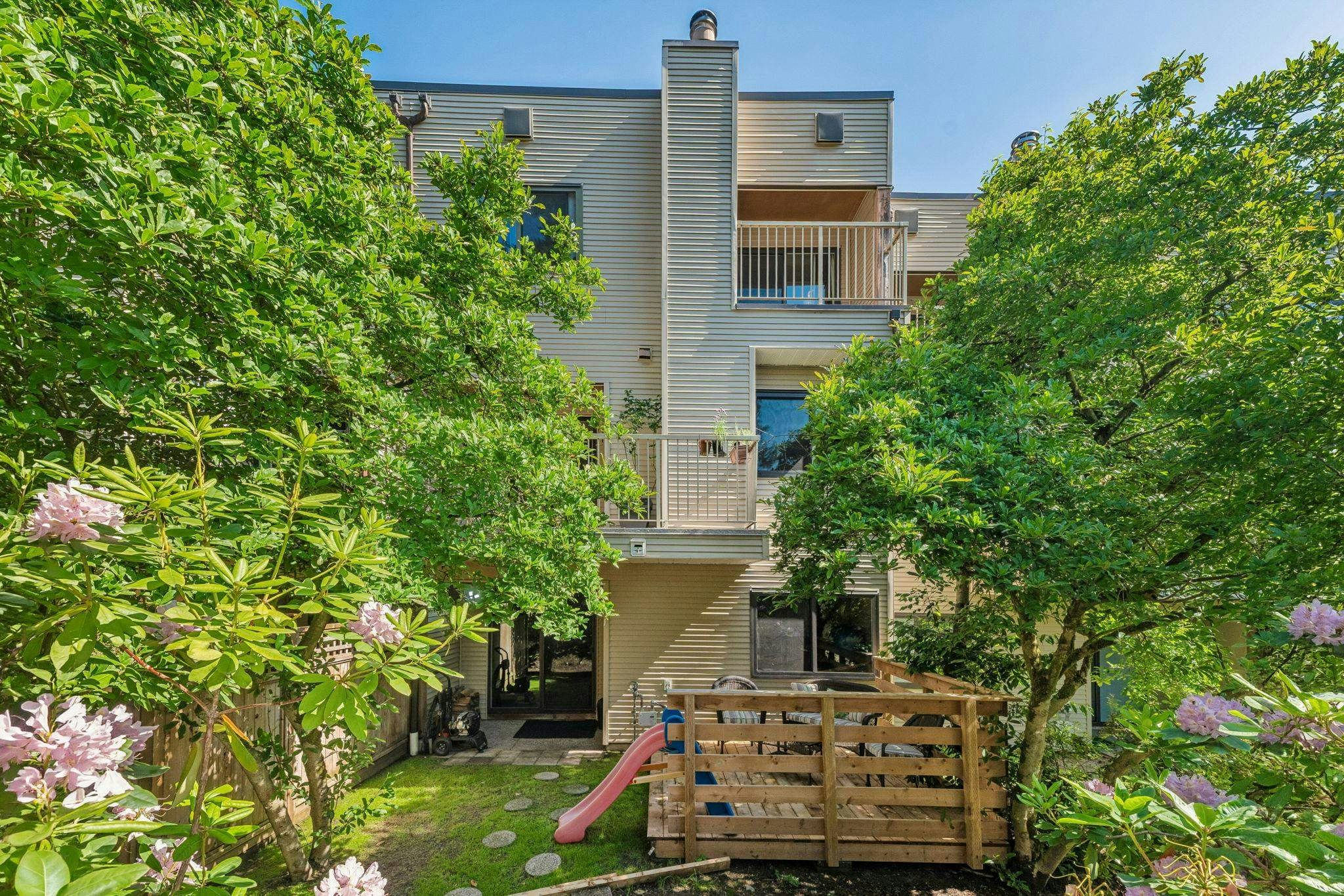 110-1210 Falcon Drive, Coquitlam, BC, V3E 2E5