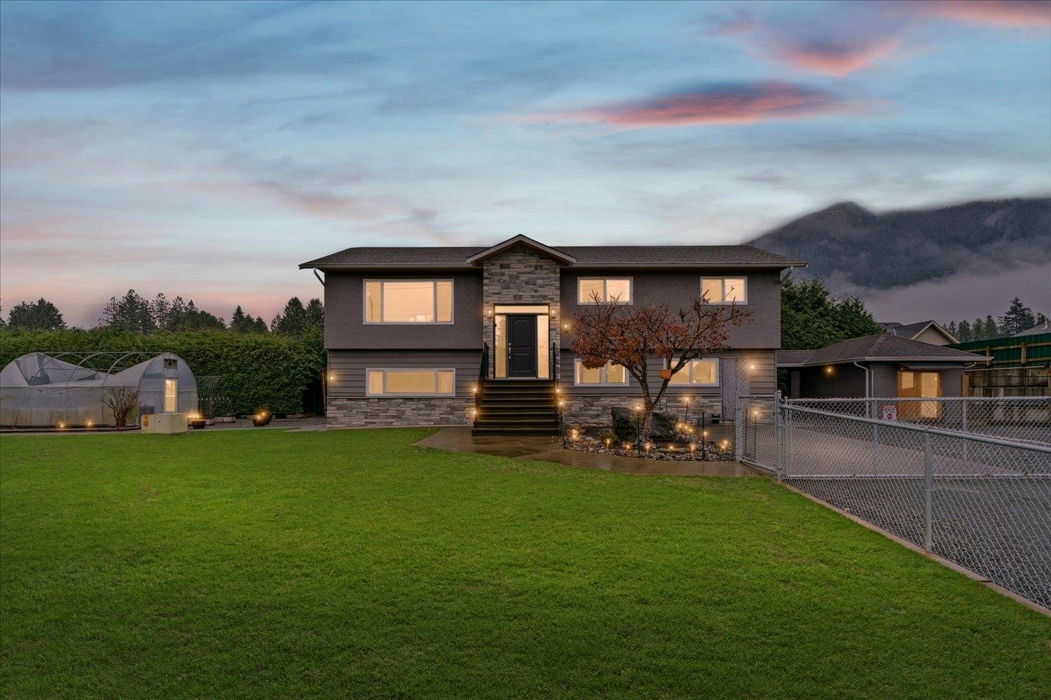 52464 Yale Road, Chilliwack, BC, V0X 1X1 - 2