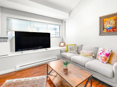 309-125 W 18th Street - 5