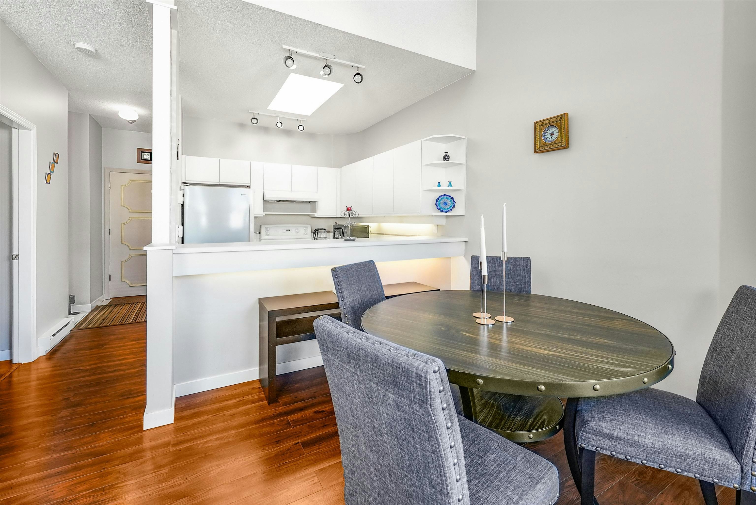 309-125 W 18th Street, North Vancouver, BC, V7M 1W5 - 9
