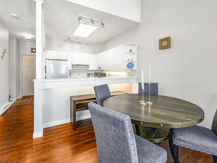 309-125 W 18th Street, North Vancouver, BC, V7M 1W5 - 9