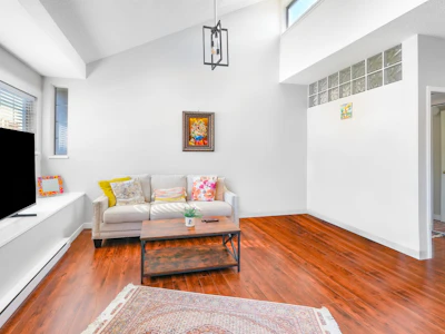 309-125 W 18th Street - 2
