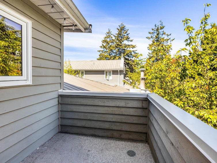 303-1528 Bowser Avenue, North Vancouver, BC, V7P 2Y3 - 19