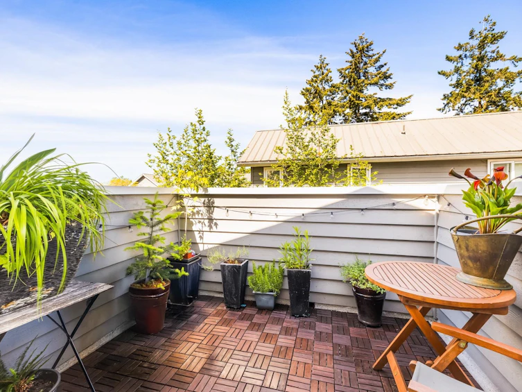 303-1528 Bowser Avenue, North Vancouver, BC, V7P 2Y3 - 13