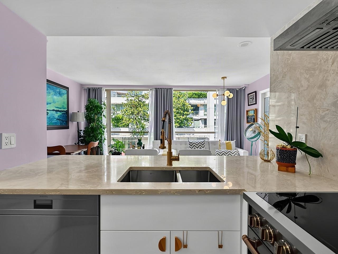 609-822 Homer Street, Vancouver, BC, V6B 6M3