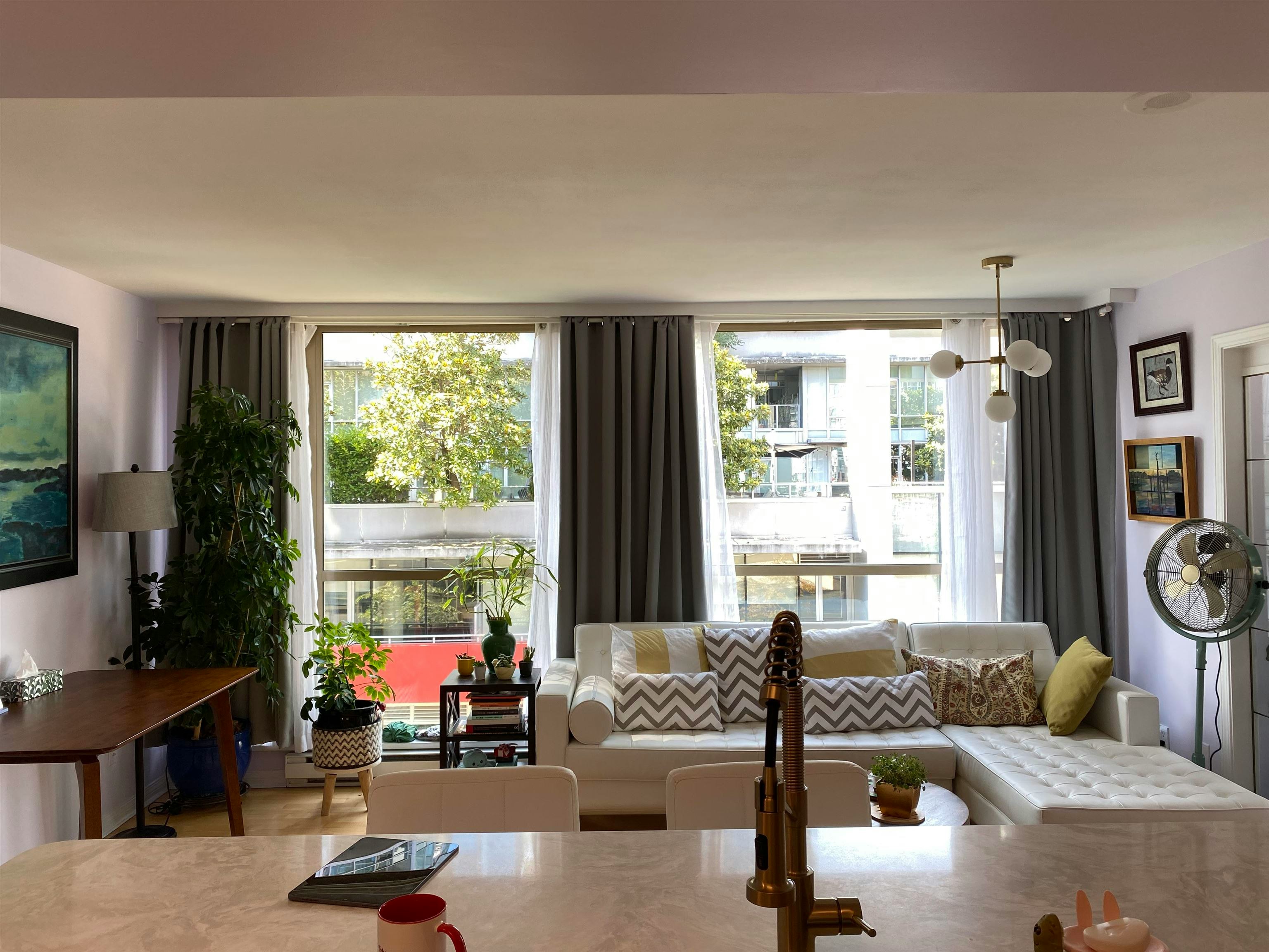 609-822 Homer Street, Vancouver, BC, V6B 6M3