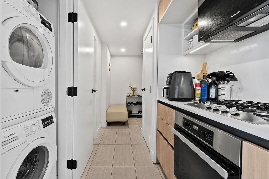 2504-5058 Joyce Street, Vancouver, BC, V5R 0J9 - 22