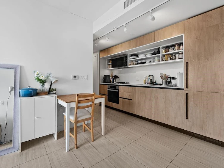 2504-5058 Joyce Street, Vancouver, BC, V5R 0J9 - 4