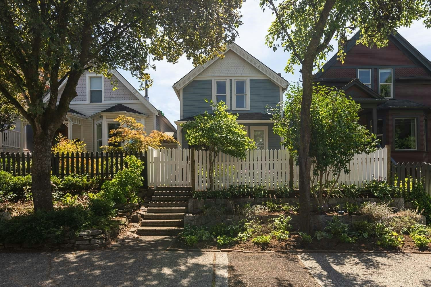 618 Union Street, Vancouver, BC, V6A 2B9