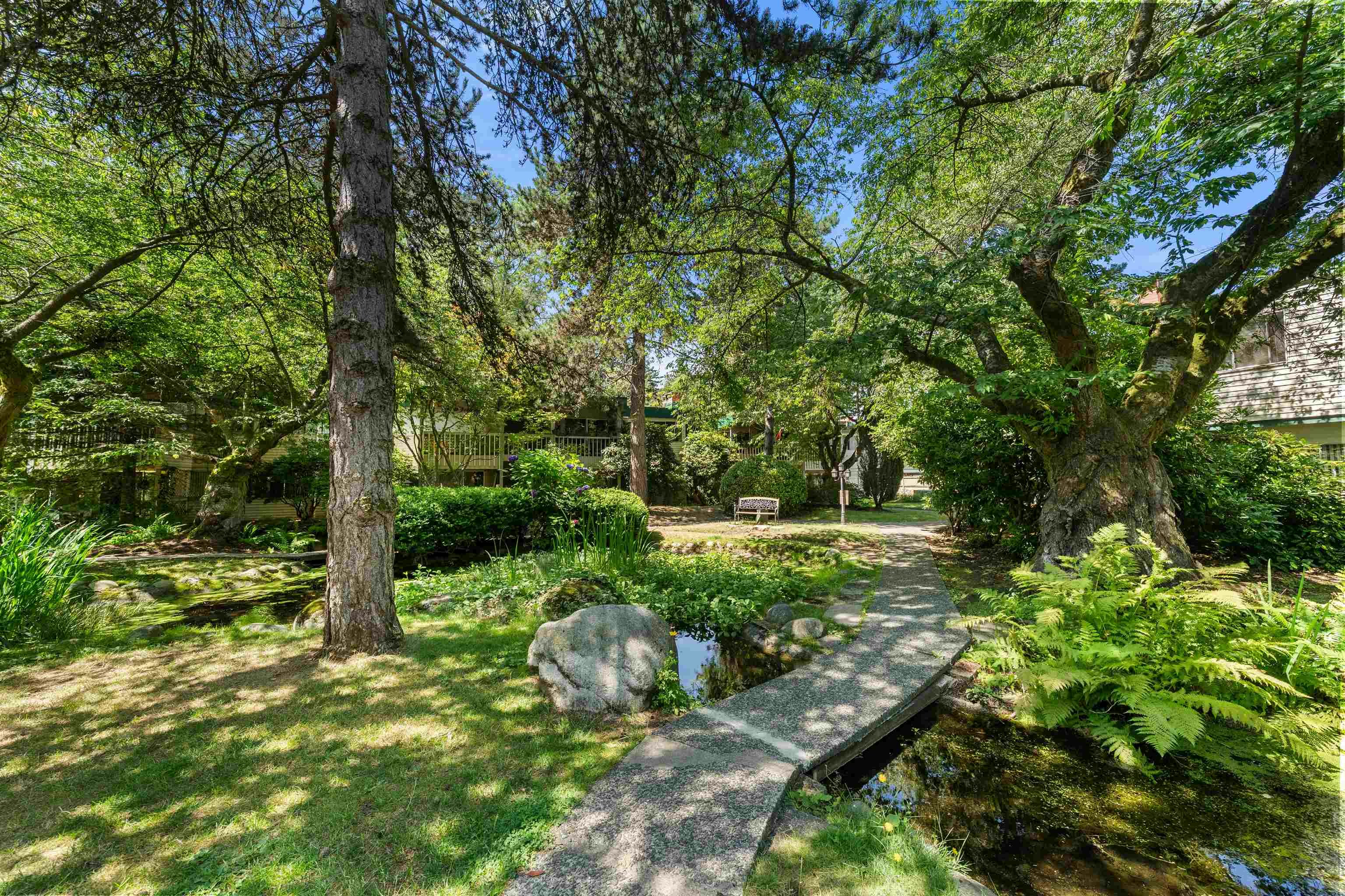 879 Westview Crescent, North Vancouver, BC, V7N 2L5 - 30