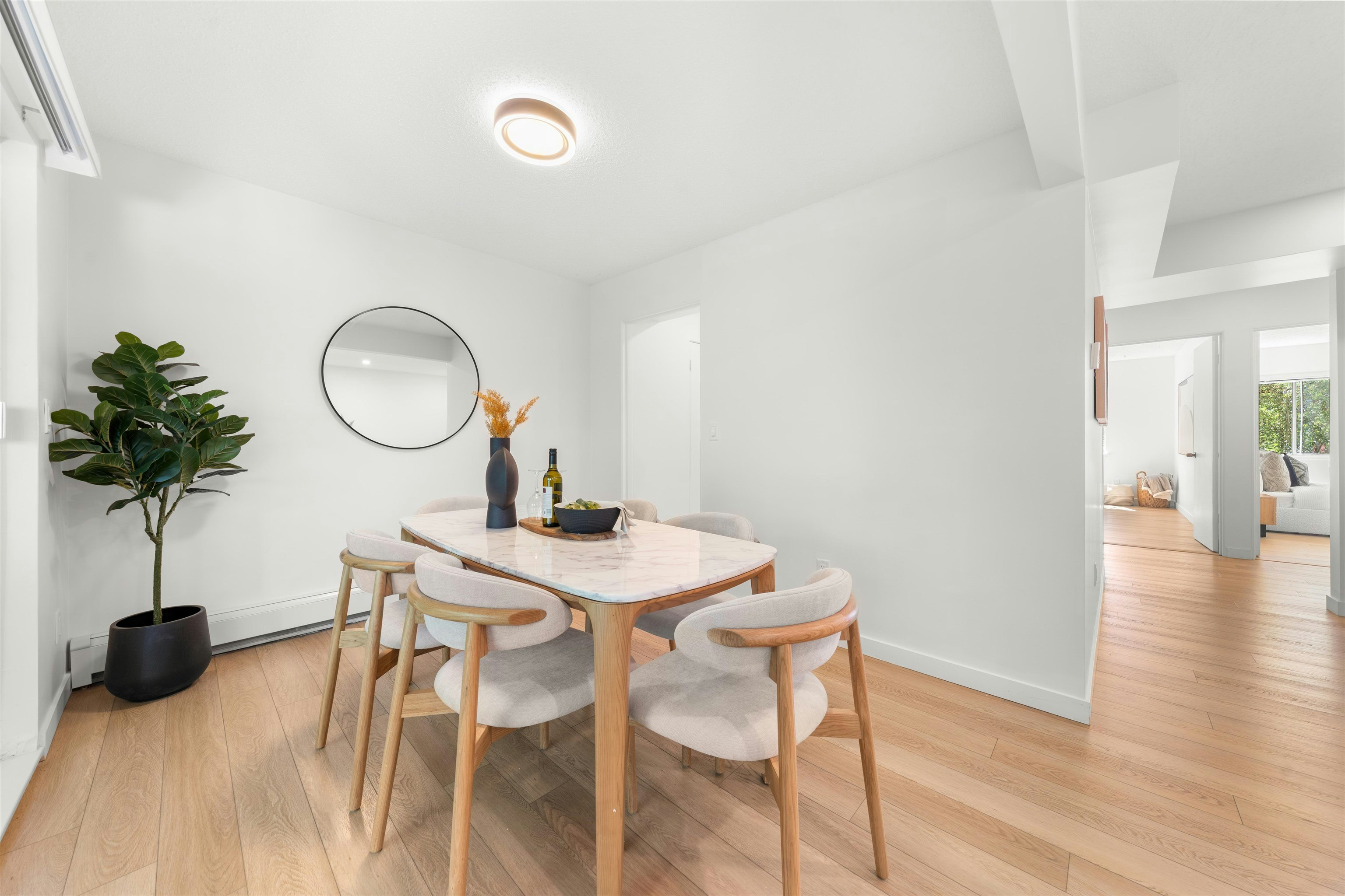 879 Westview Crescent, North Vancouver, BC, V7N 2L5 - 8