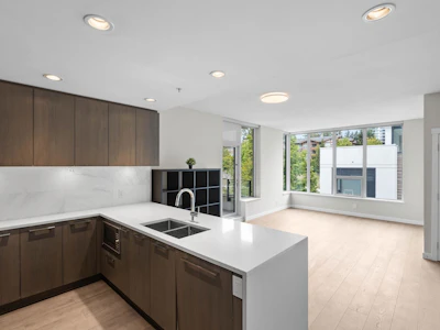 313-5687 Gray Avenue - 3