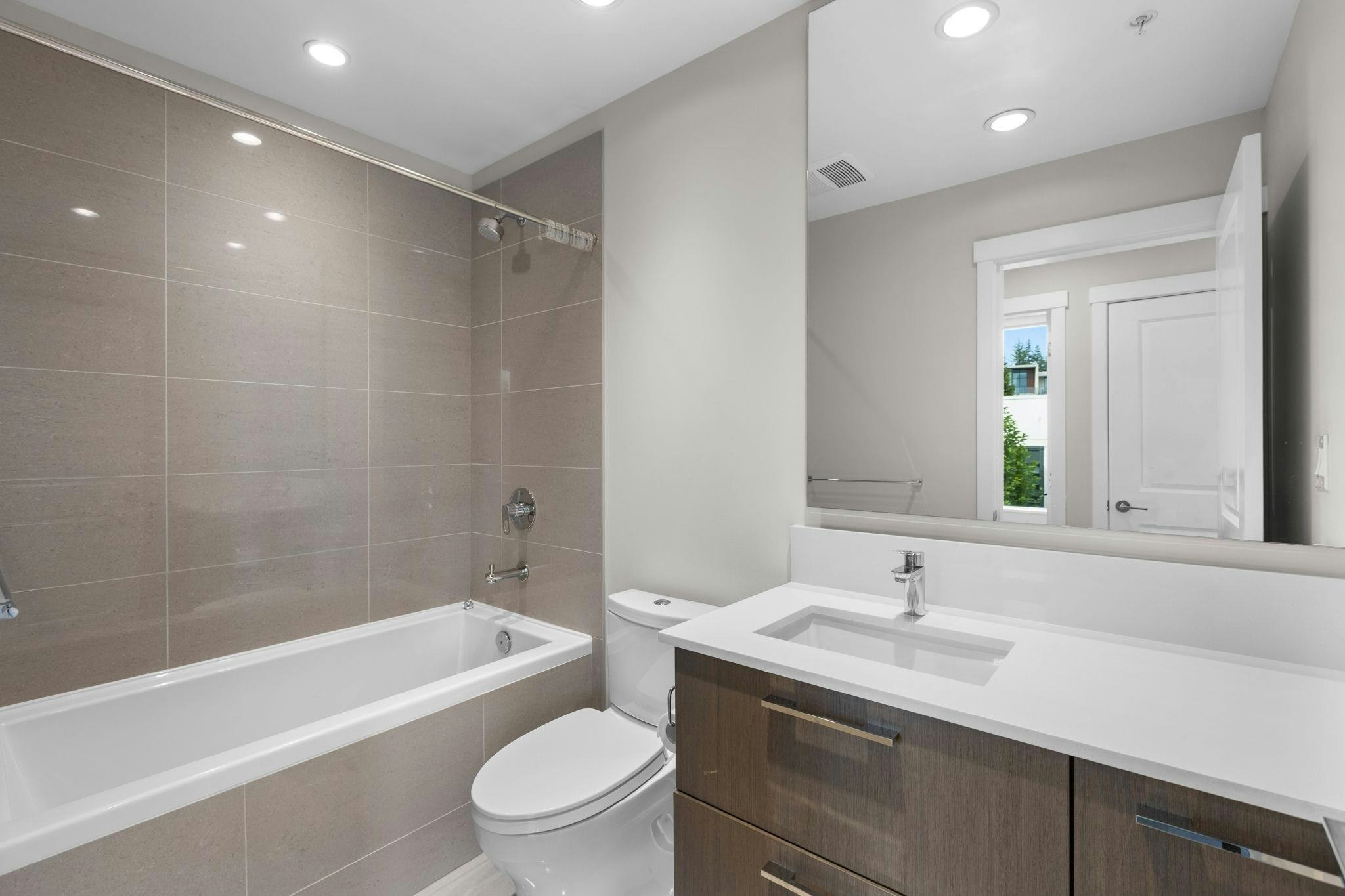 313-5687 Gray Avenue, Vancouver, BC, V6S 0K7 - 18