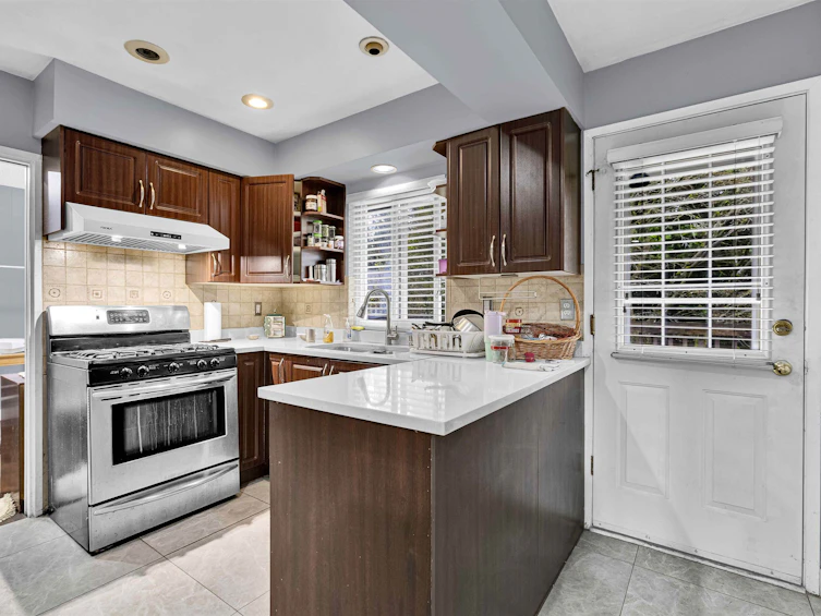 7059 Barkley Place, Delta, BC, V4E 1T8 - 7