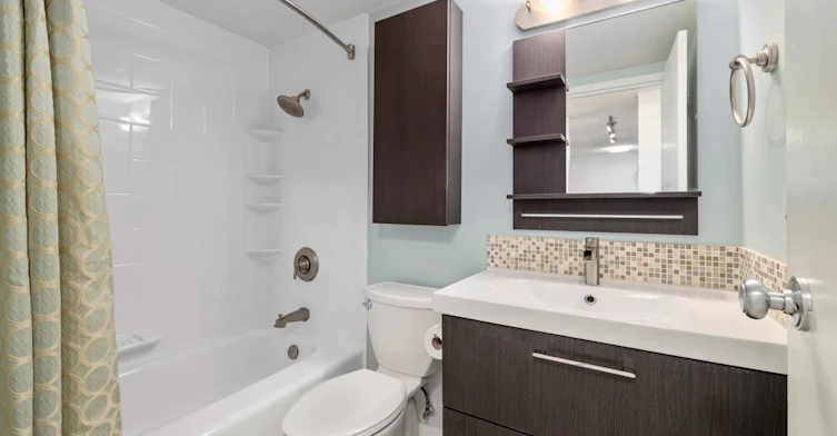 407-9857 Manchester Drive, Burnaby, BC, V3N 4P6 - 21