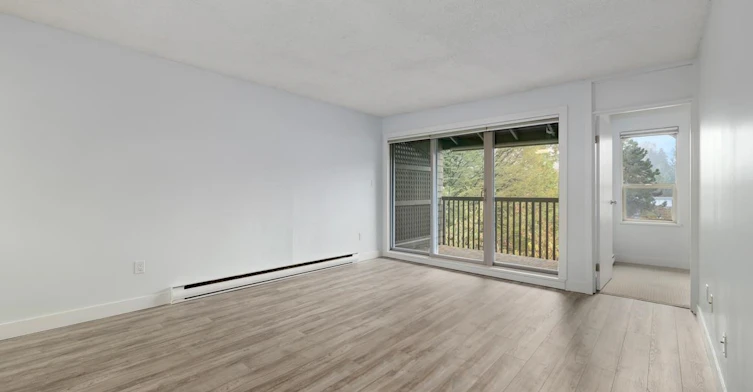 407-9857 Manchester Drive, Burnaby, BC, V3N 4P6 - 5