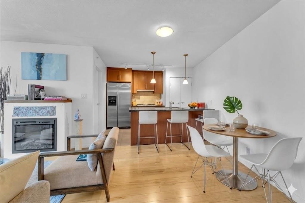 1707-1189 Melville Street, Vancouver, BC, V6E 4T8