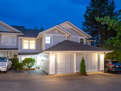 20-2590 Panorama Drive - 2