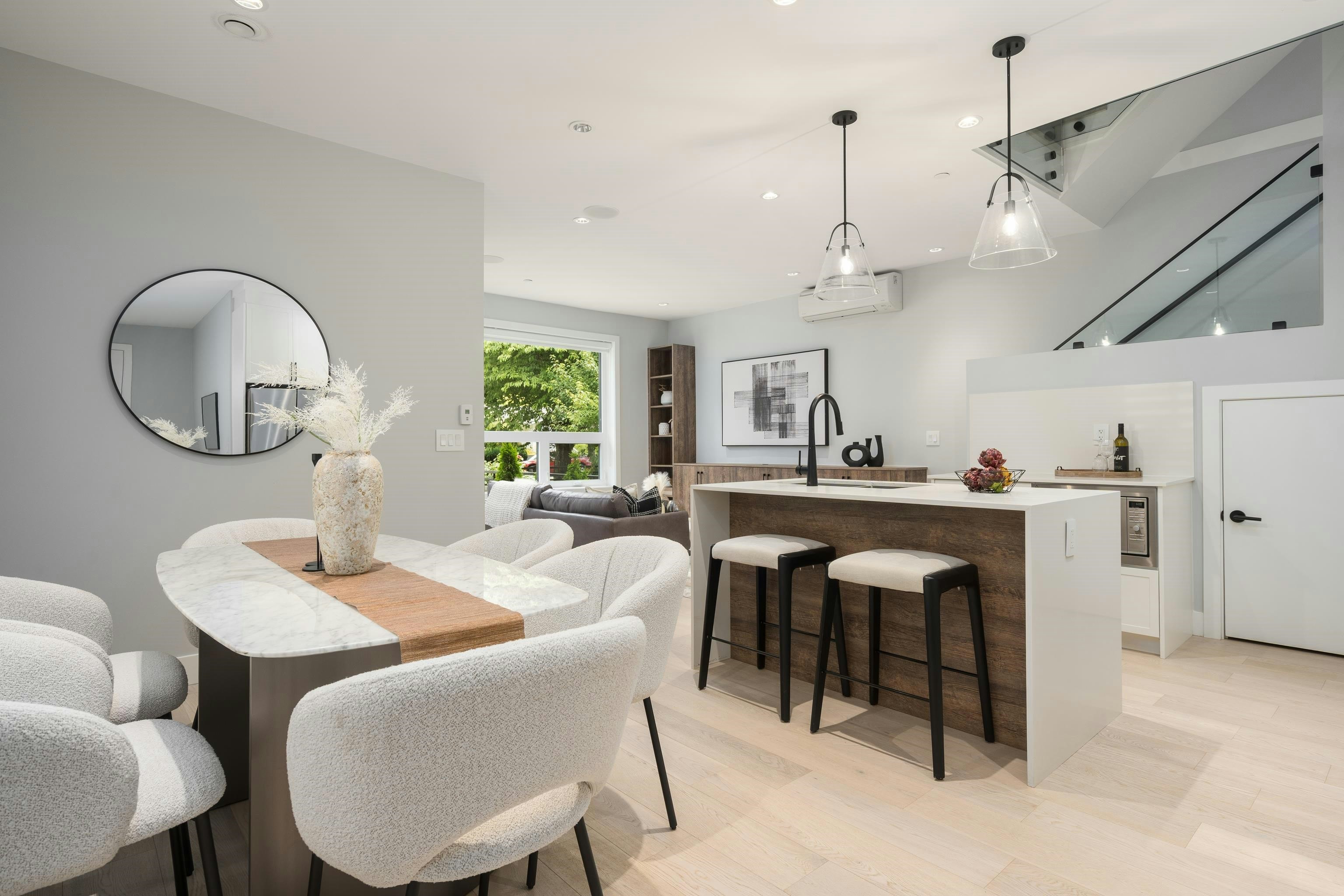 2196 E 19th Avenue, Vancouver, BC, V5N 2J6 - 3