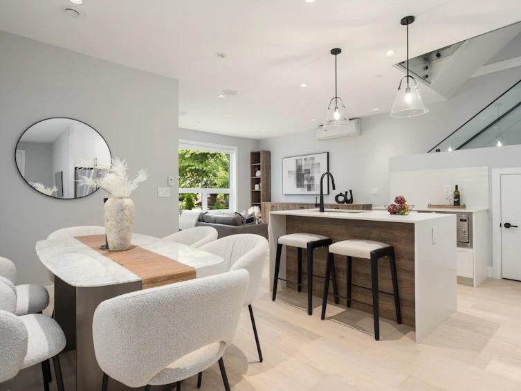 2196 E 19th Avenue, Vancouver, BC, V5N 2J6 - 3