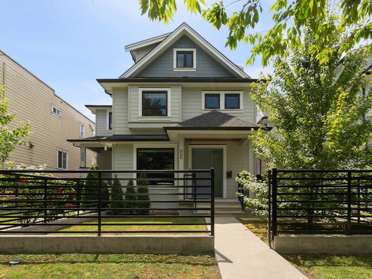 2196 E 19th Avenue, Vancouver, BC, V5N 2J6 - 2