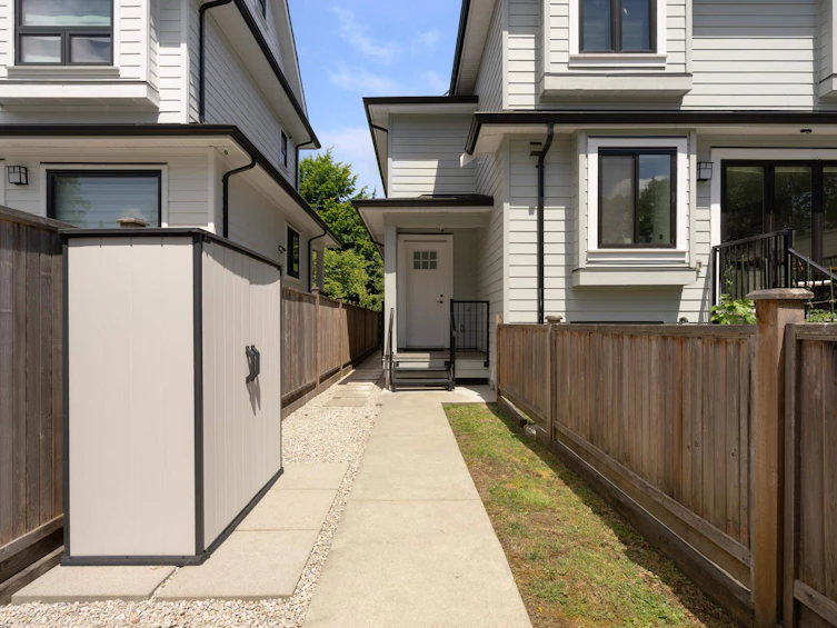 2196 E 19th Avenue, Vancouver, BC, V5N 2J6 - 22