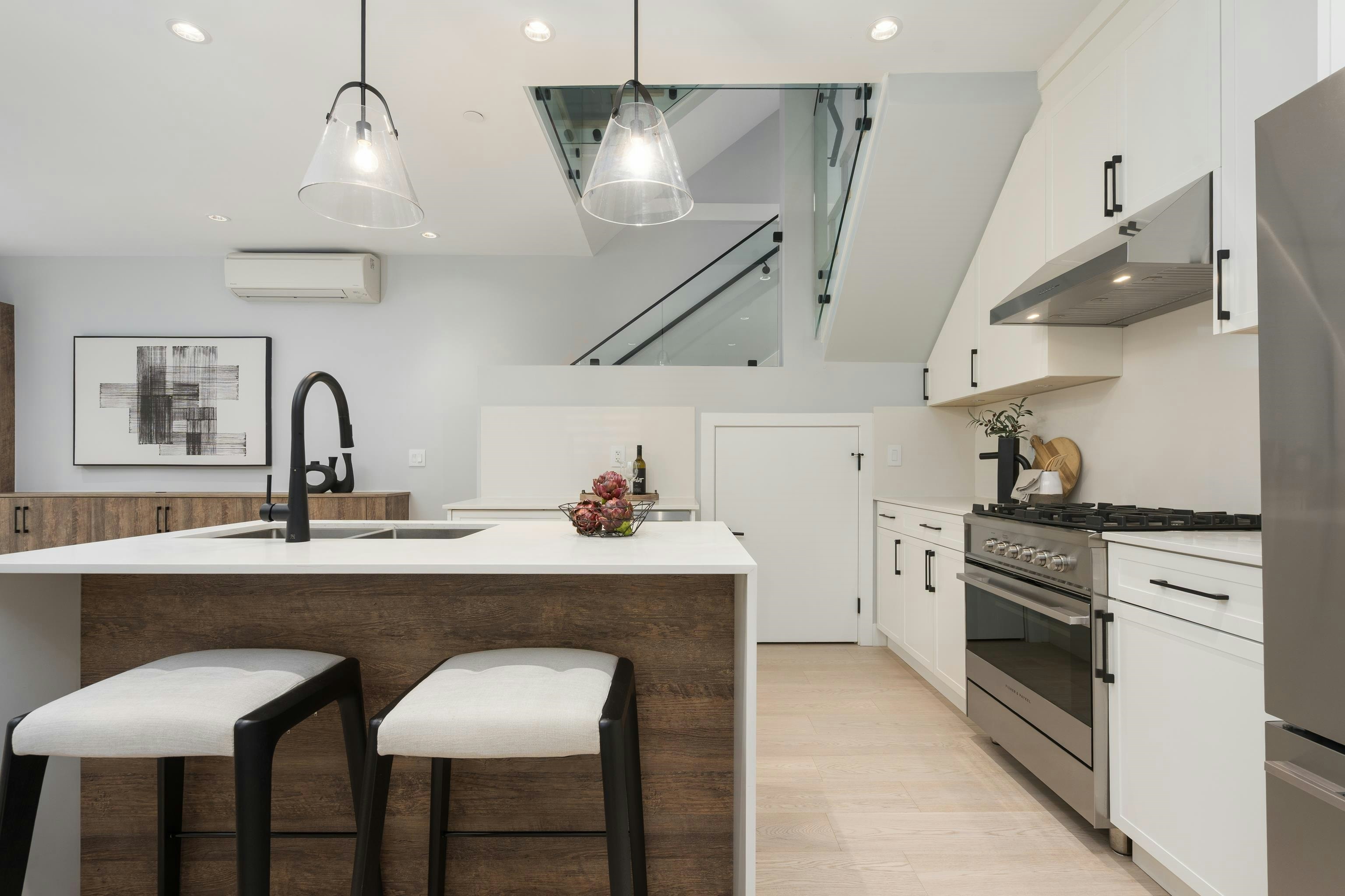 2196 E 19th Avenue, Vancouver, BC, V5N 2J6 - 4